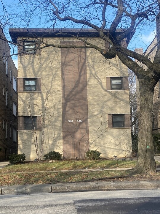 503 Sheridan Rd in Evanston, IL - Building Photo