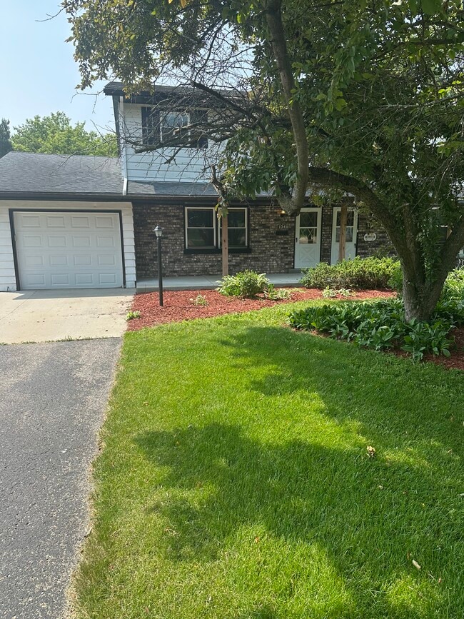 property at 134 Huntington Rd
