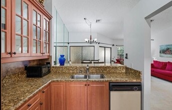 13526 Fountain View Blvd in Wellington, FL - Building Photo - Building Photo