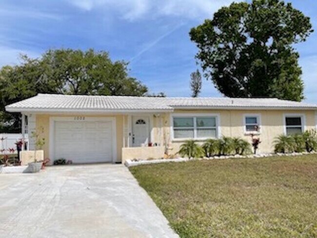 property at 1002 Lemonwood Ave