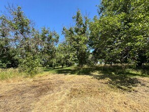 12505 Occidental Rd in Yakima, WA - Building Photo - Building Photo