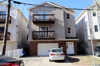 45-47-47 Vesey St in Newark, NJ - Building Photo - Building Photo