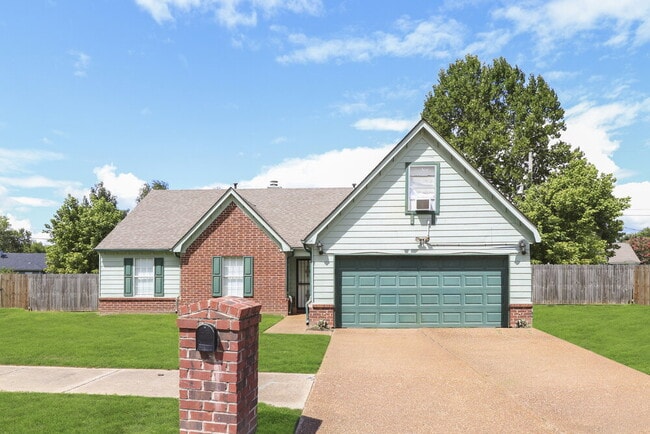 property at 4544 Cottage Hill Cove