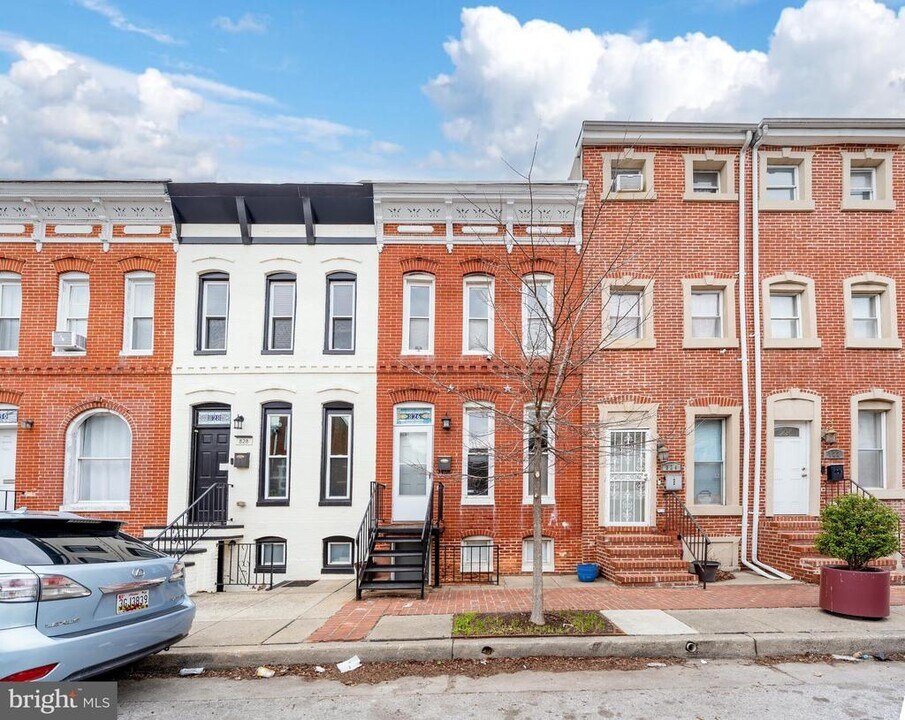 826 Washington Blvd in Baltimore, MD - Building Photo