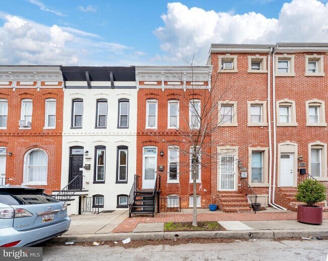 property at 826 Washington Blvd