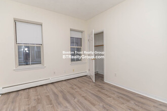 477 Dudley St, Unit 1 in Boston, MA - Building Photo - Building Photo