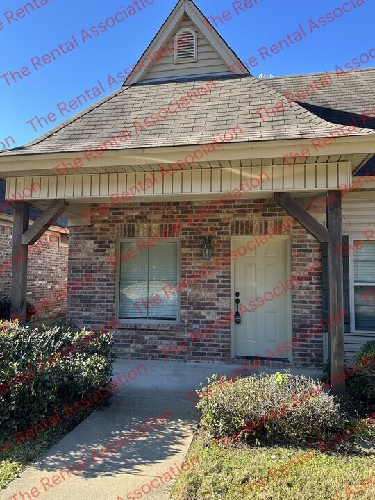 2120 Old Sterlington Rd in Sterlington, LA - Building Photo
