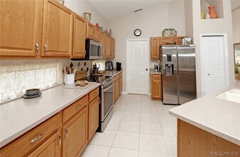 559 W Doerr Path in Hernando, FL - Building Photo - Building Photo