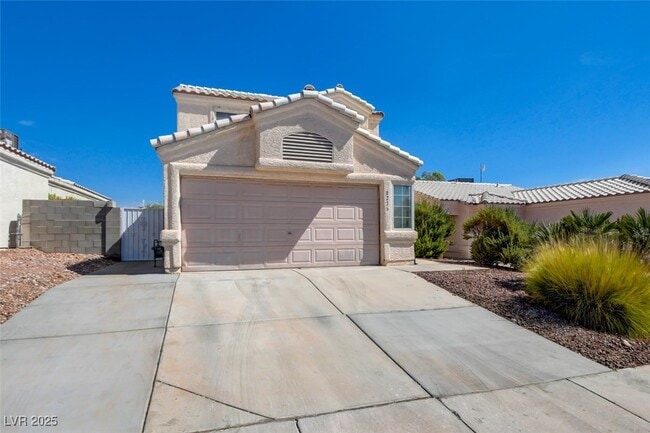 8216 Carmen Blvd in Las Vegas, NV - Building Photo - Building Photo