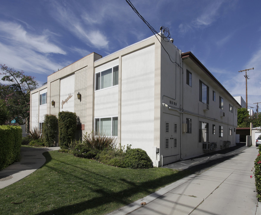 10851 Moorpark St in North Hollywood, CA - Building Photo