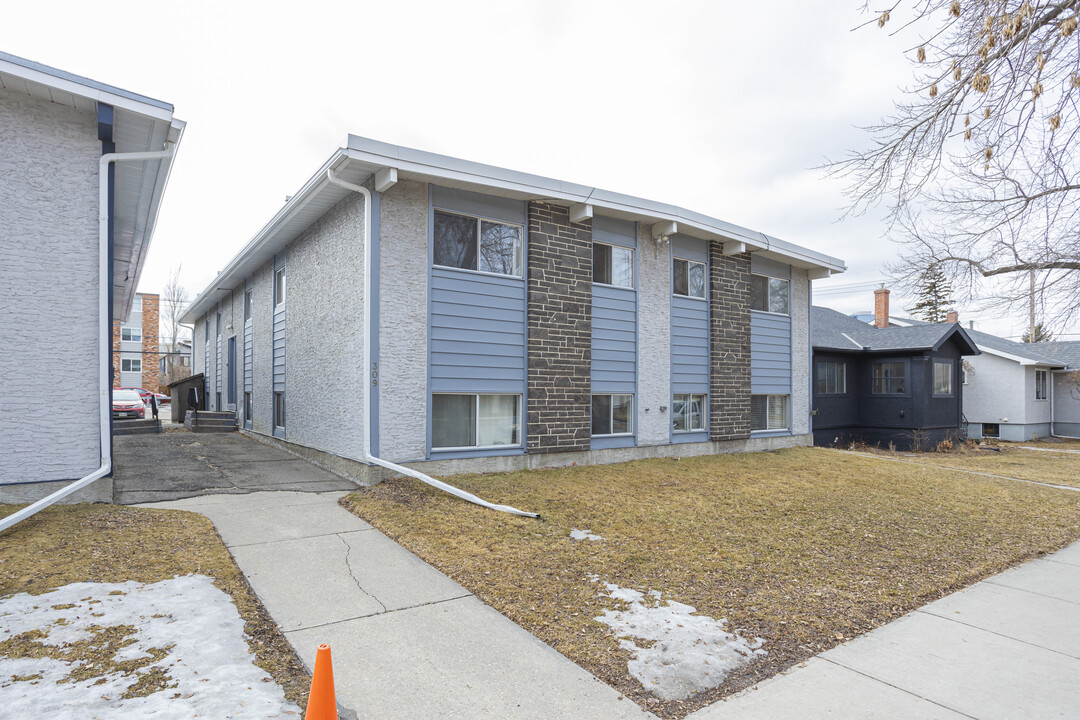 309-313 3 Av NE in Calgary, AB - Building Photo