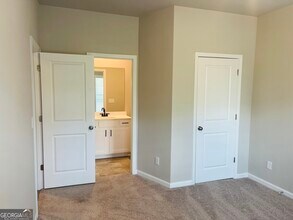 33 Cobalt Ln in Newnan, GA - Building Photo - Building Photo