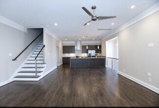 5327 Lillian St in Houston, TX - Foto de edificio - Building Photo