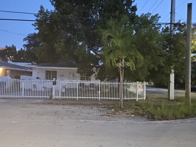 property at 1298 NW 38th St