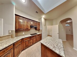 1306 Turn Bridge Dr in Red Oak, TX - Building Photo - Building Photo