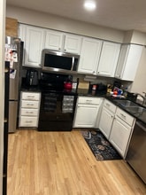 8505 Golden Ridge Ct in Lorton, VA - Foto de edificio - Building Photo