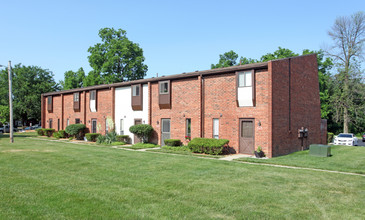 Camelot in Westerville, OH - Building Photo - Building Photo