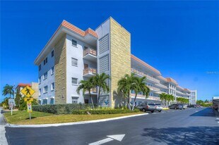 3128 59th St S in Gulfport, FL - Building Photo