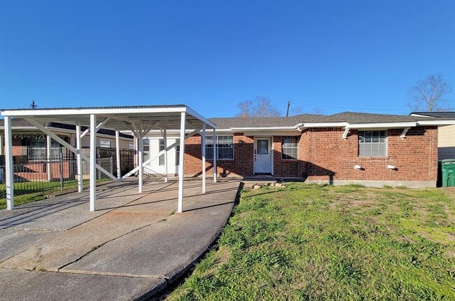 4119 Holloway Dr in Houston, TX - Building Photo - Building Photo