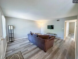 3830 Country Club Rd, Unit I in Winston-Salem, NC - Building Photo