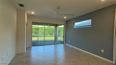 4209 Bloomfield St in Ft. Myers, FL - Foto de edificio - Building Photo