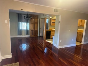 1004 School St in Farmville, VA - Building Photo - Building Photo