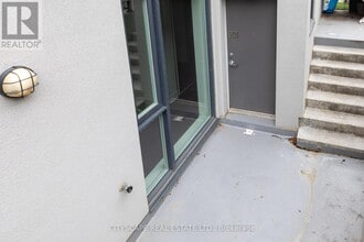 370 Wallace Ave in Toronto, ON - Building Photo - Building Photo