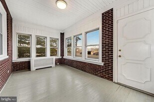 120 White Horse Pike in Oaklyn, NJ - Building Photo