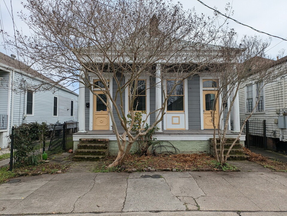 426 Elmira Ave in New Orleans, LA - Building Photo