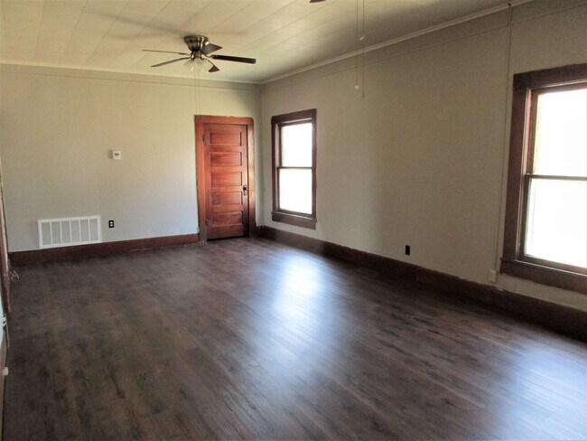 417 HUNT in Hydro, OK - Building Photo - Building Photo