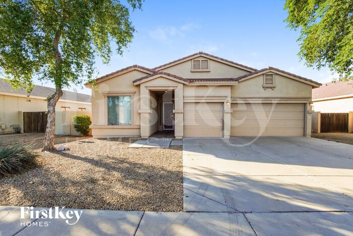 10106 West Riverside Avenue in Tolleson, AZ - Building Photo