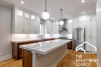 4133 N Kenmore Ave in Chicago, IL - Building Photo - Building Photo