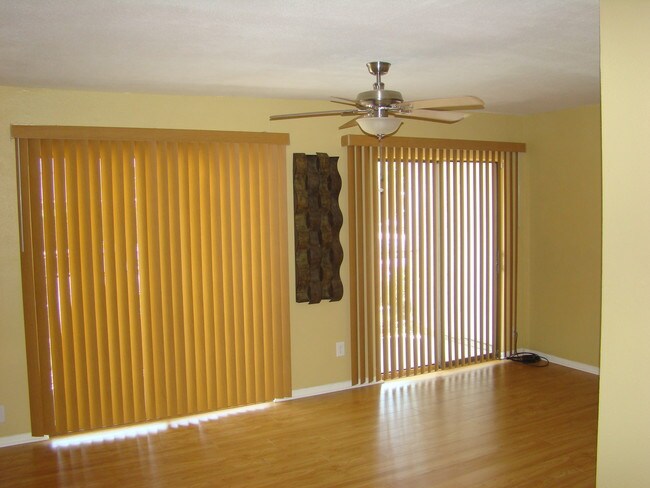 2820 S Bartell Dr, Unit i8 photo'