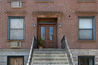 466 Warren St in Brooklyn, NY - Foto de edificio - Building Photo