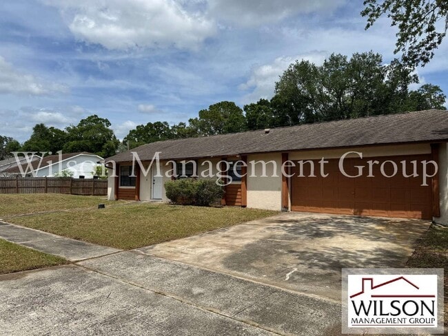 property at 701 Kings Cove Ct