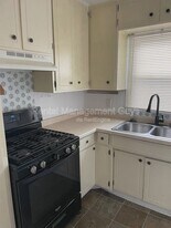 1219 Oxford St in Hopkins, MN - Building Photo