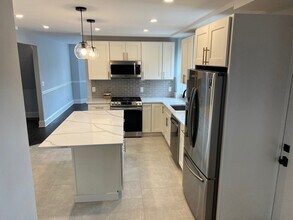 79 Robert St in Boston, MA - Building Photo - Building Photo