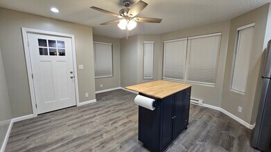 715 W 8th St in Marysville, OH - Building Photo - Building Photo