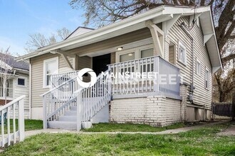 319 S 43rd St in Louisville, KY - Building Photo - Building Photo