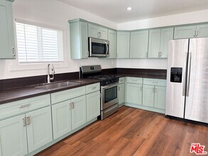 340 S Benton Way in Los Angeles, CA - Building Photo - Building Photo