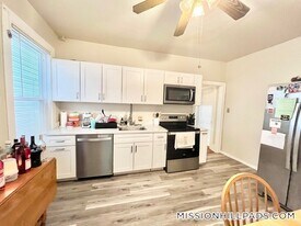 19 Sachem St, Unit 1 in Boston, MA - Building Photo