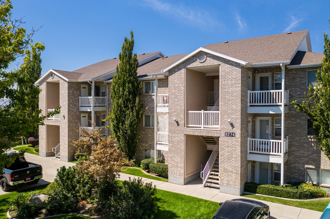 Legacy Court in Midvale, UT - Building Photo
