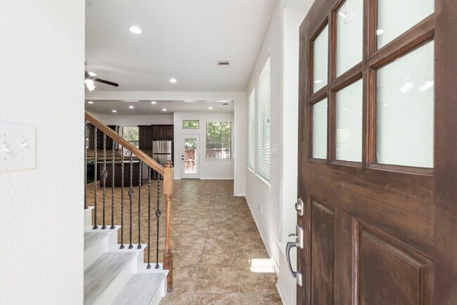 14 Cheswood Manor Dr in The Woodlands, TX - Building Photo - Building Photo