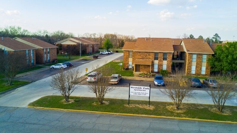 Westside Park Apartments in Atoka, OK - Building Photo