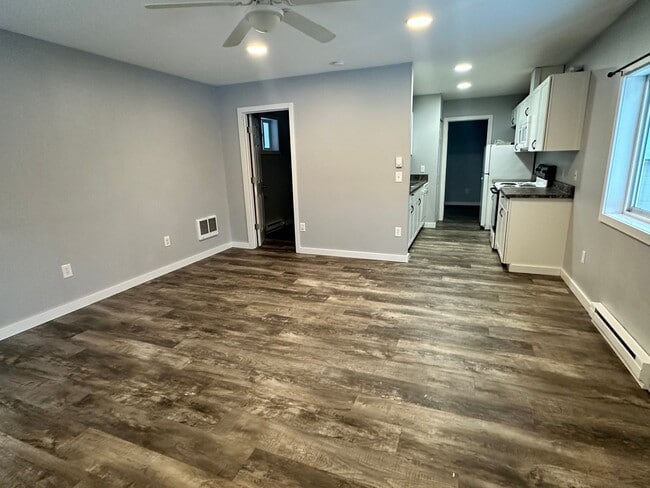 12994 W PayDirt Rd in Houston, AK - Building Photo - Building Photo