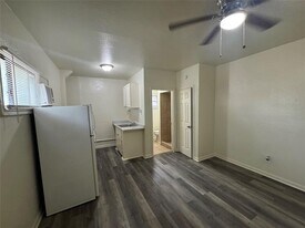 2705 Lorraine St in Houston, TX - Building Photo