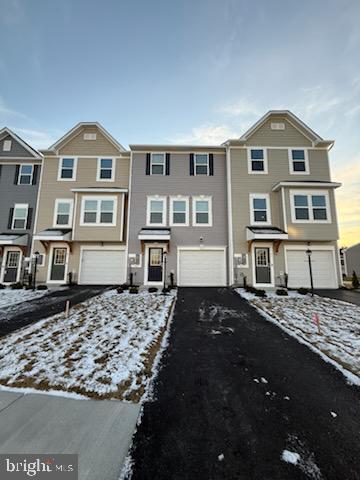 89 TUMBLEWOOD in Inwood, WV - Building Photo