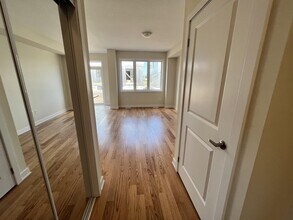43 Keelson St in Welland, ON - Building Photo - Building Photo