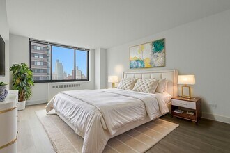 1735 York Ave in New York, NY - Building Photo - Building Photo