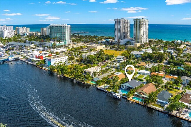 301 S Riverside Dr in Pompano Beach, FL - Foto de edificio - Building Photo